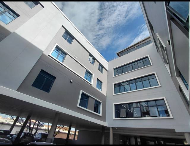 45M² MEDICAL SUITE TO LET IN FOURWAYS